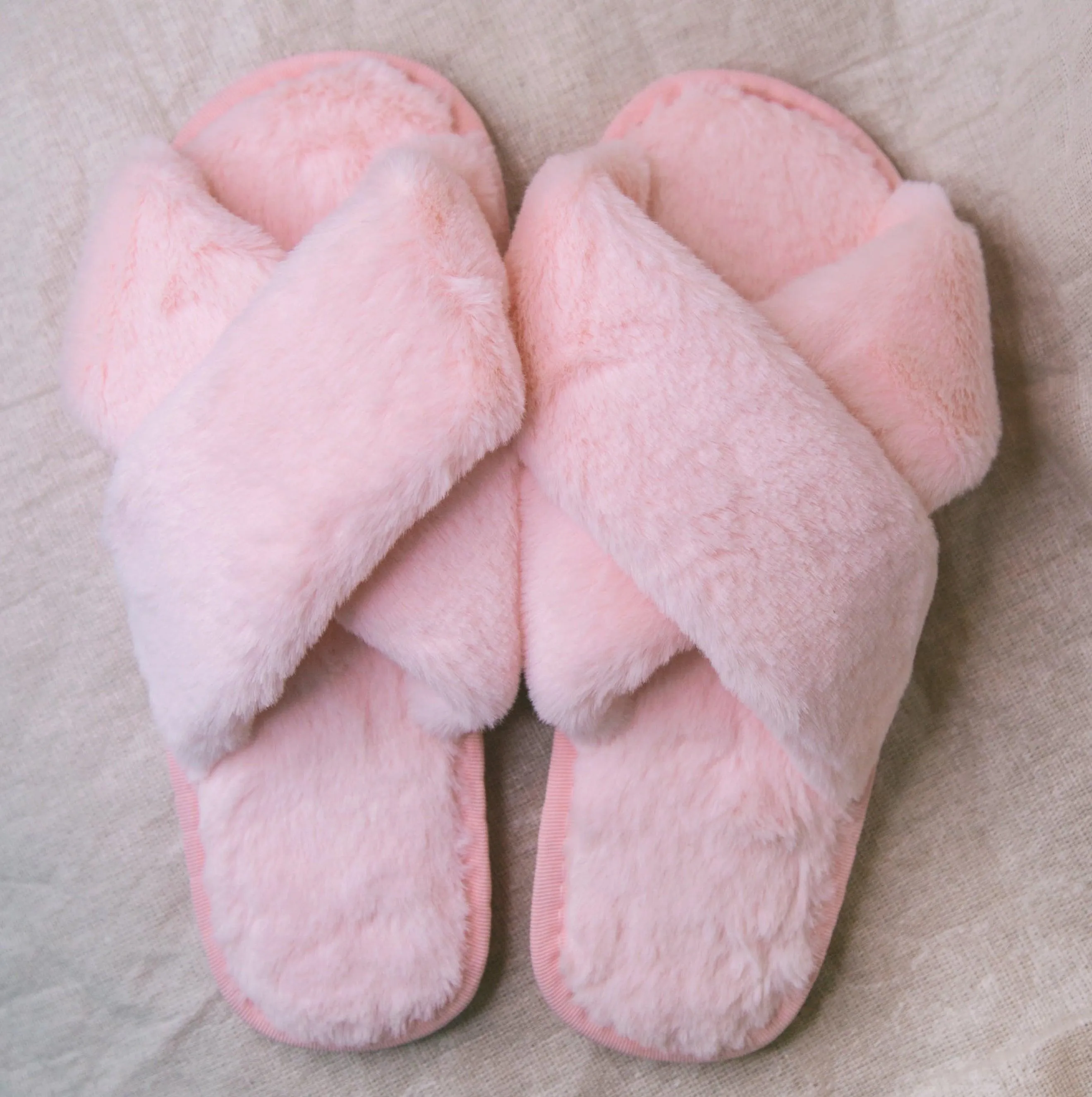 Blossom Faux Fur Slippers - Pink