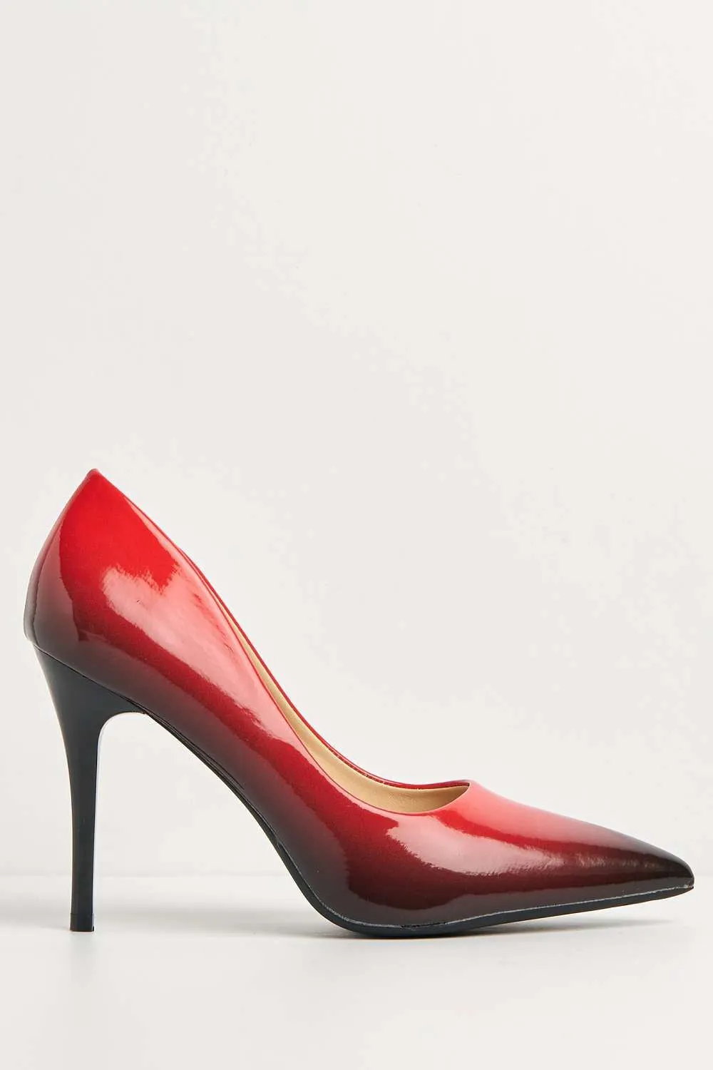 Dua Two Tone Pointed Toe Court Shoes in Red