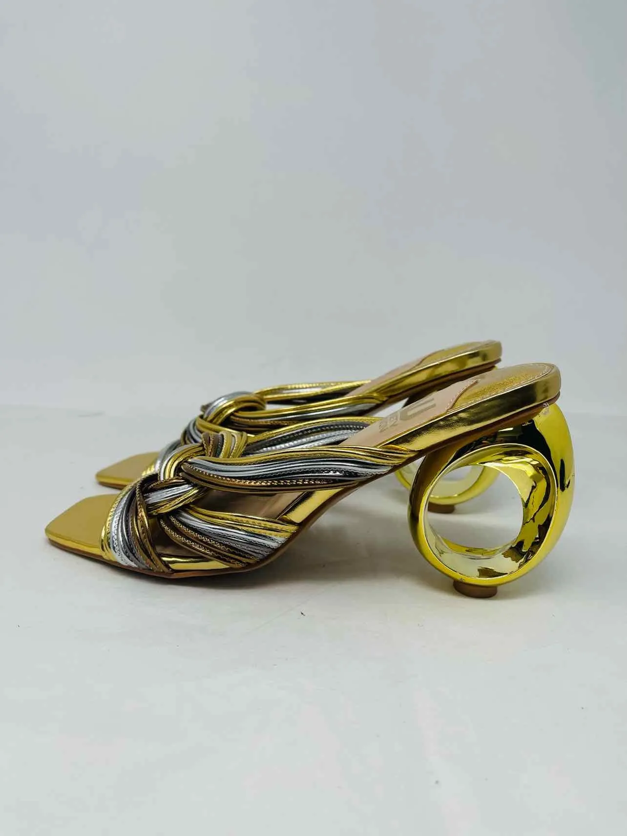 Size 8 Gold/Silver Knot Shoes Sandals Heels